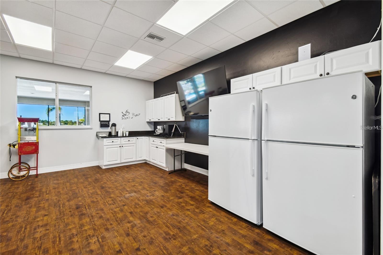 THORNTON CRK MOTORCOACH RESIDENCE - Residential