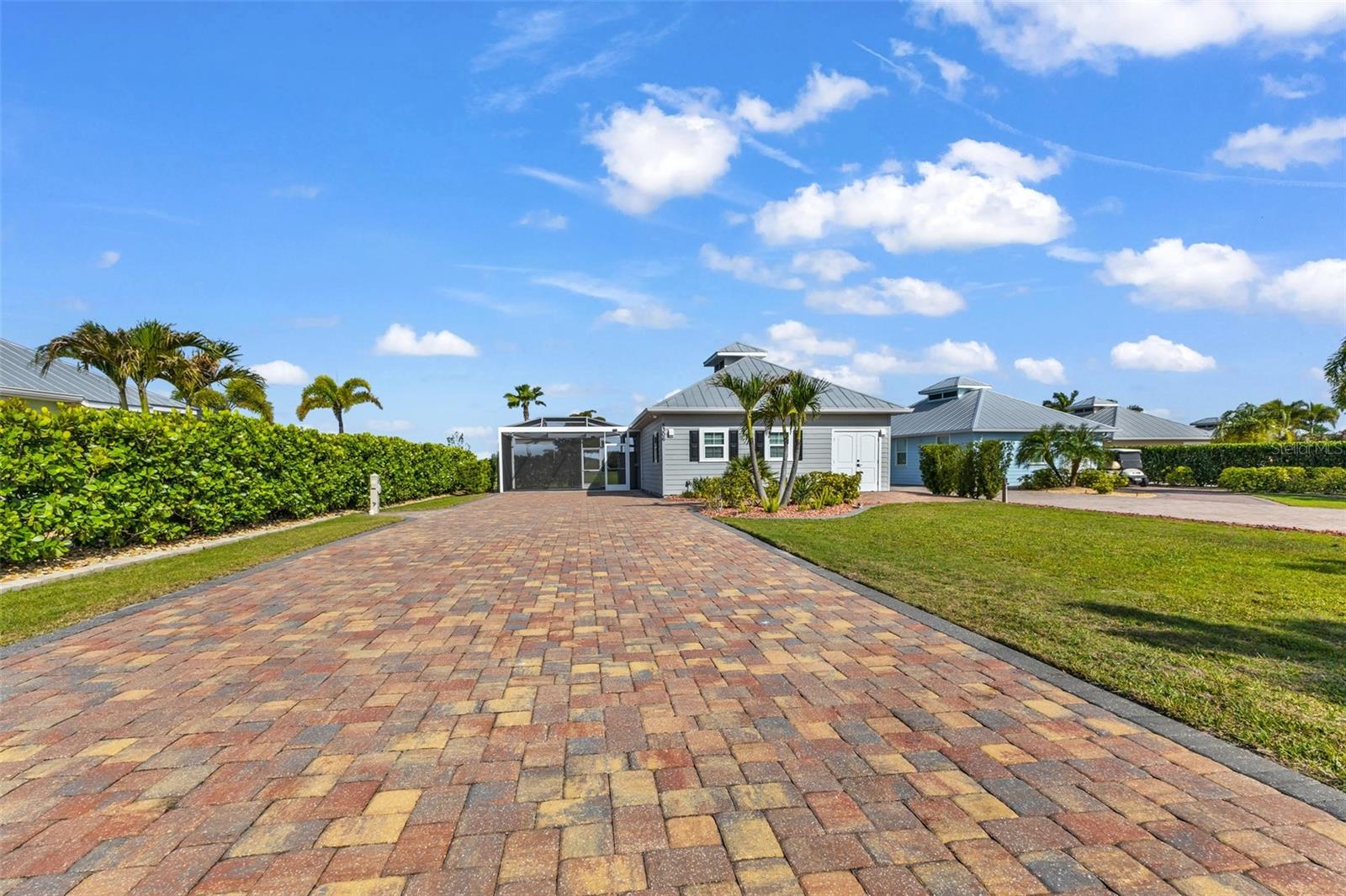 THORNTON CRK MOTORCOACH RESIDENCE - Residential