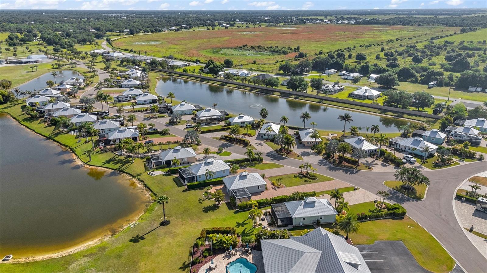 THORNTON CRK MOTORCOACH RESIDENCE - Residential