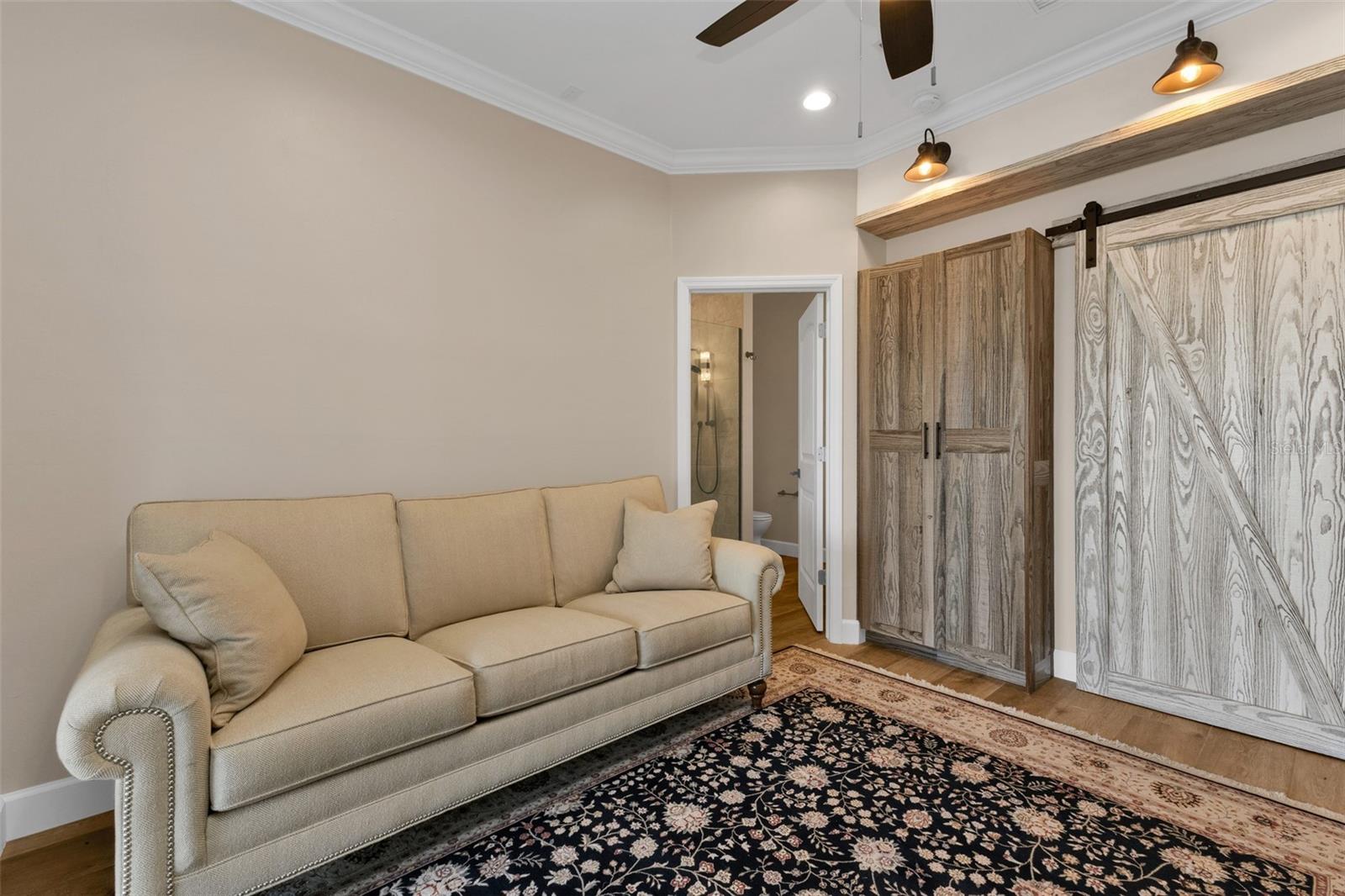 THORNTON CRK MOTORCOACH RESIDENCE - Residential