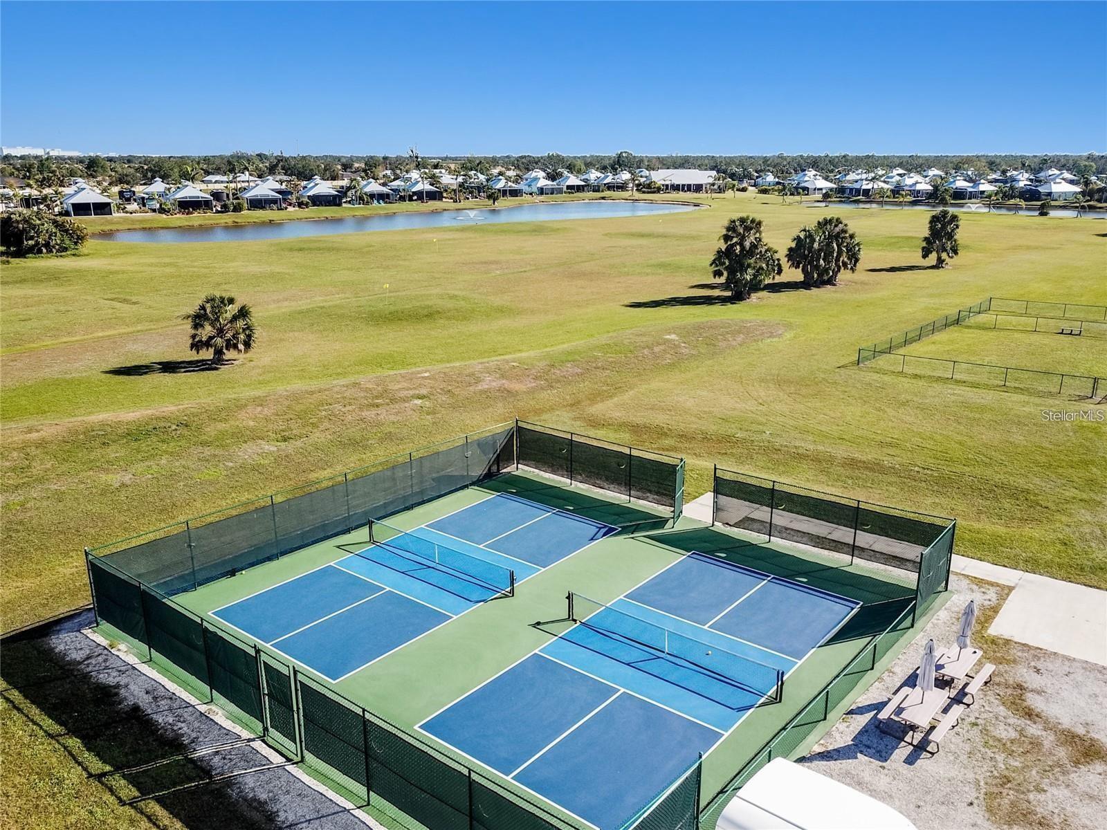 THORNTON CRK MOTORCOACH RESIDENCE - Residential