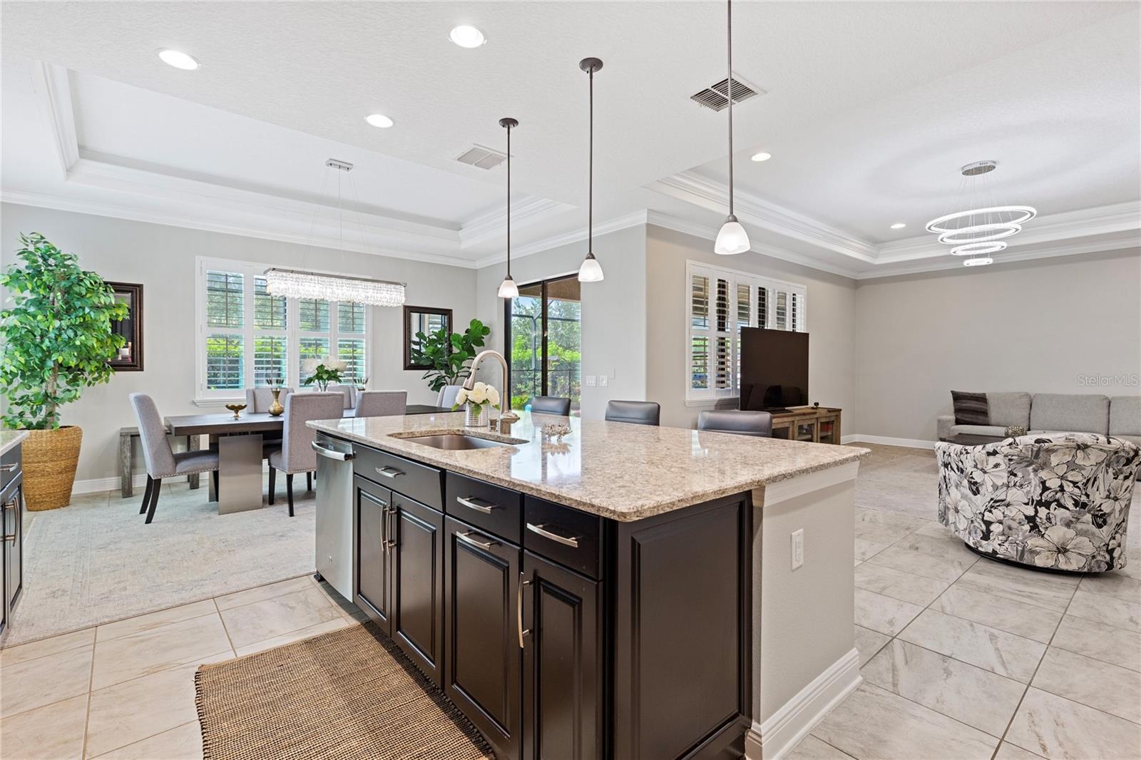 743 WELLINGTON COURT