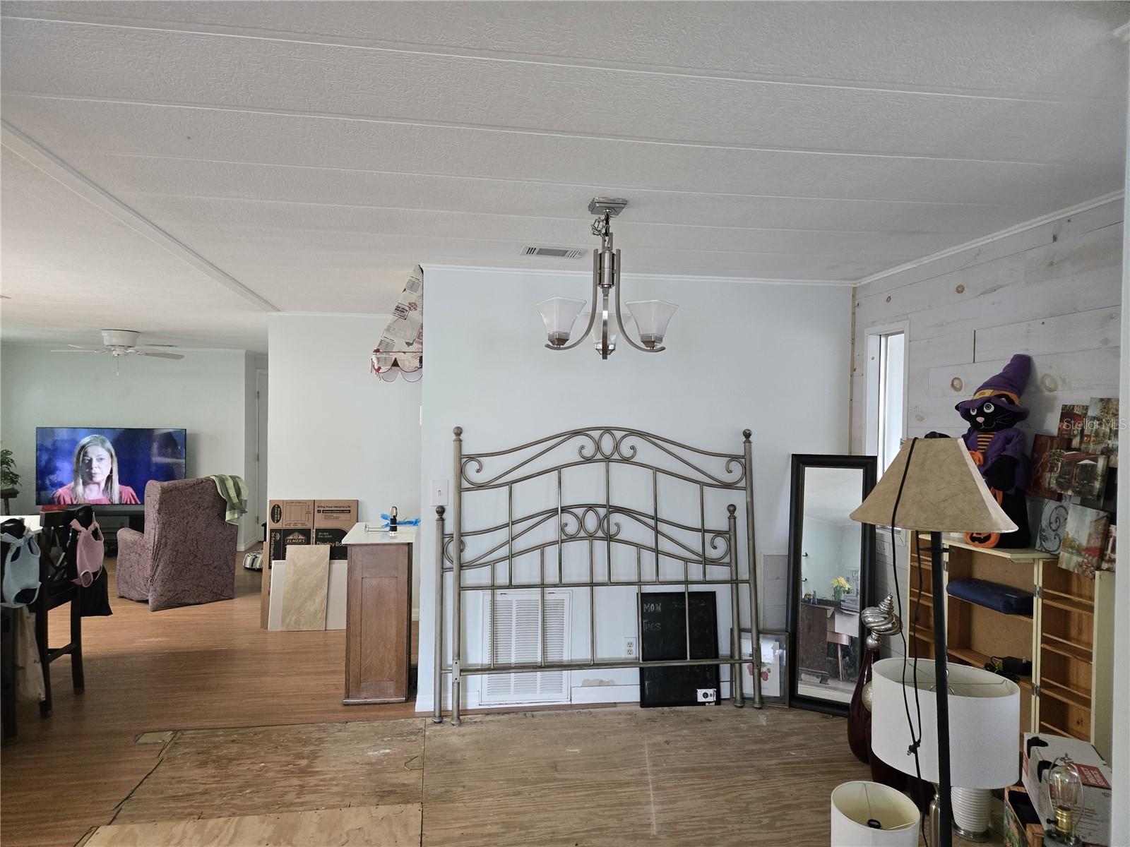 BANBURY VILLAGE CONDO - Residential