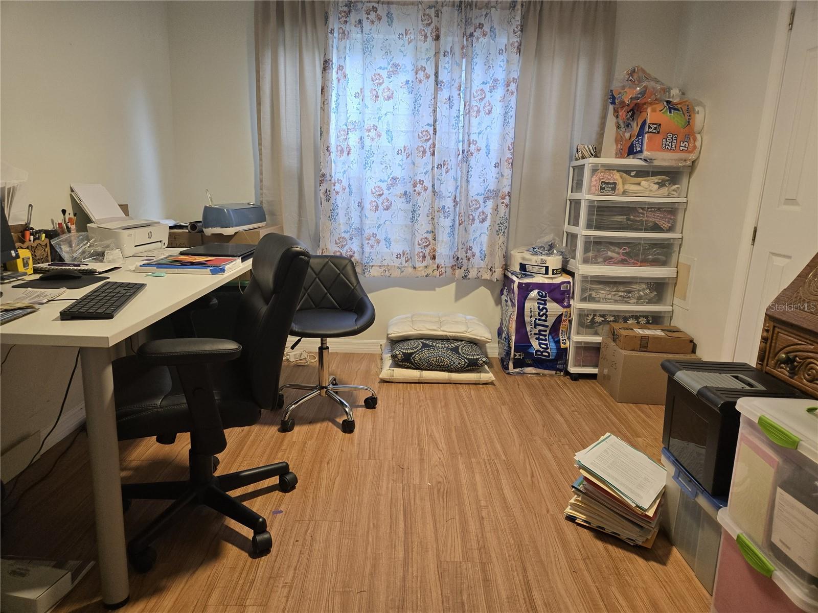 BANBURY VILLAGE CONDO - Residential