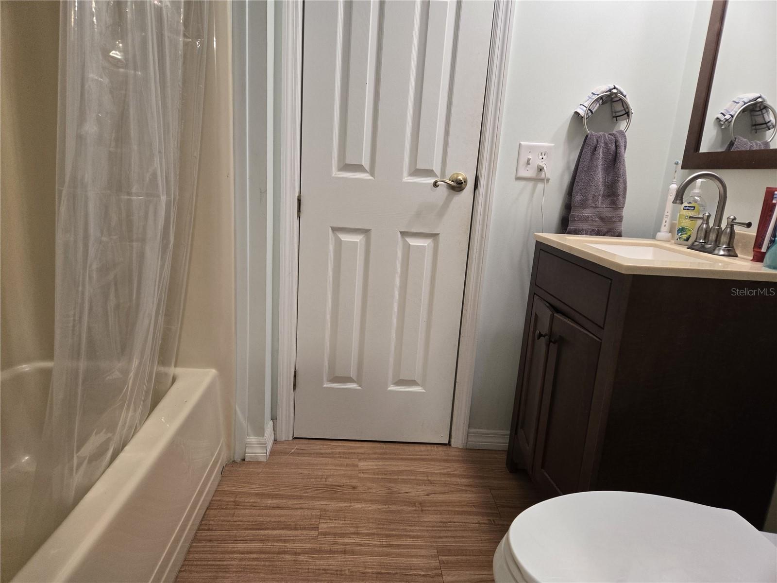 BANBURY VILLAGE CONDO - Residential