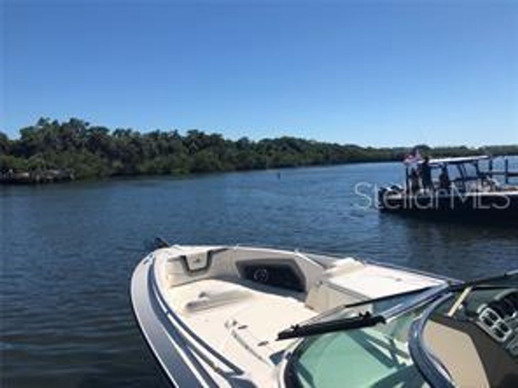 Photo of 1780 Phillippi Shores Drive #E2-57, Sarasota, FL 34231 (MLS # A4675848)