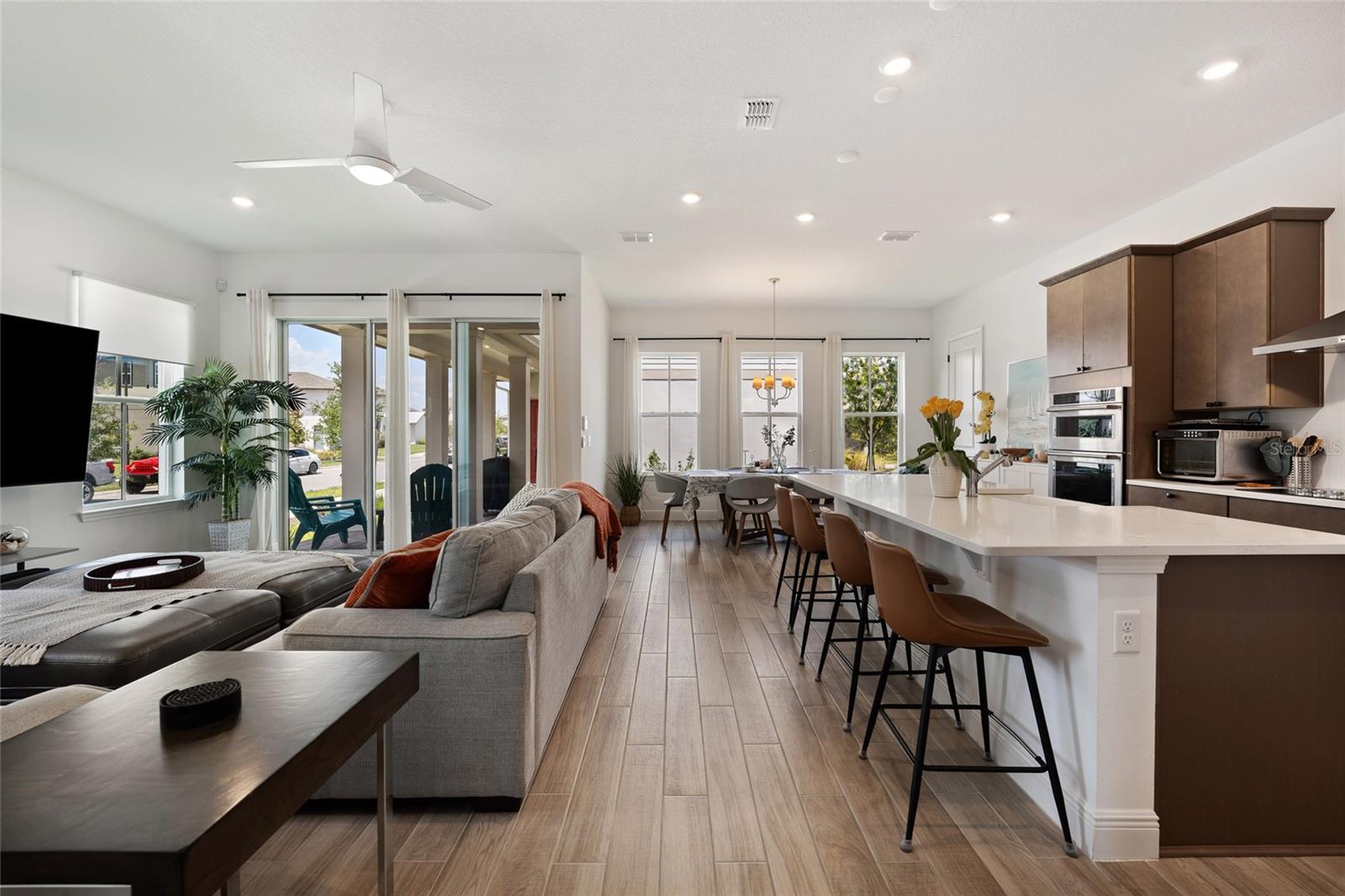 13208 LEGGETT ALLEY