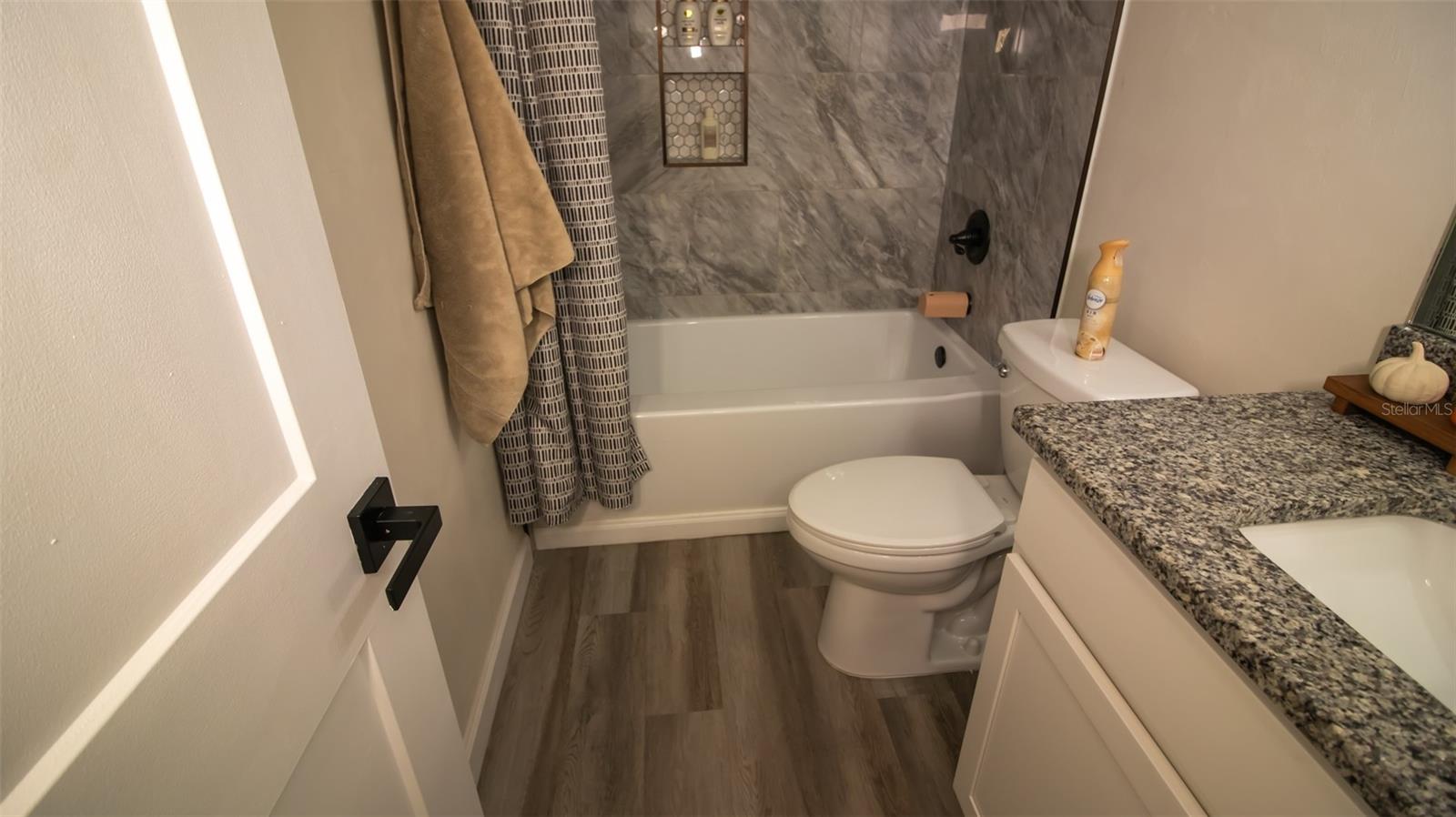 SEMINOLE RIDGE #6 - Residential