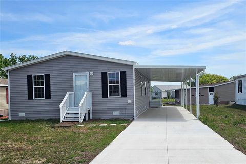 Photo of 9128 Scepter Avenue, Brooksville, FL 34613 (MLS # W7884843)