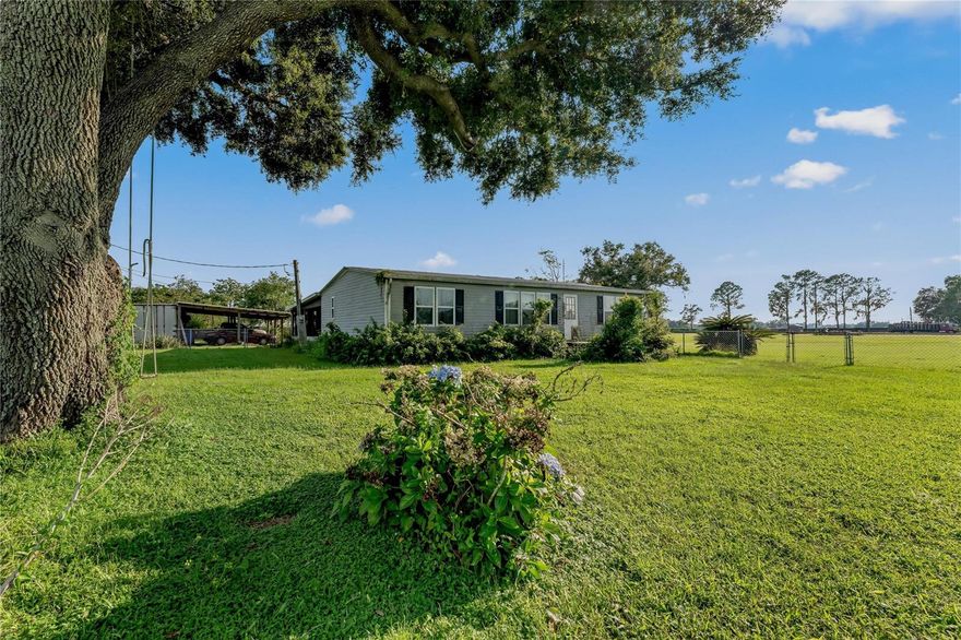 Welcome to this inviting 3 bedroom 2 bathroom mobile home at 2631 E Trapnell Rd in Plant City, nestled on a spacious 1.13 acre lot. Bright open living areas flow seamlessly for relaxed family evenings or weekend gatherings, with natural light pouring in to create a warm and welcoming feel.
Top rated schools nearby include Springhead Elementary, Plant City High, and Marshall Middle. Springhead Park offers playgrounds and shaded trails. Edward Medard Park provides boating, fishing, and picnic spots.
Florida Highway 39 and Interstate 4 are close. Tampa and Orlando are within easy reach. Walmart, Parkesdale Farm Market, and the Florida Strawberry Festival grounds are all nearby.
Enjoy peaceful country living without sacrificing convenience. This property offers real value on roomy land ready for your vision. Book your tour today!