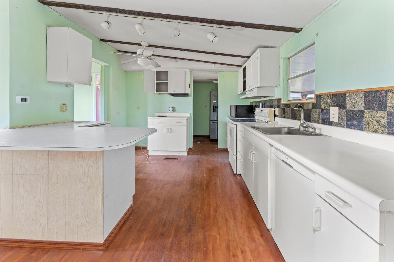 UNPLATTED - Residential