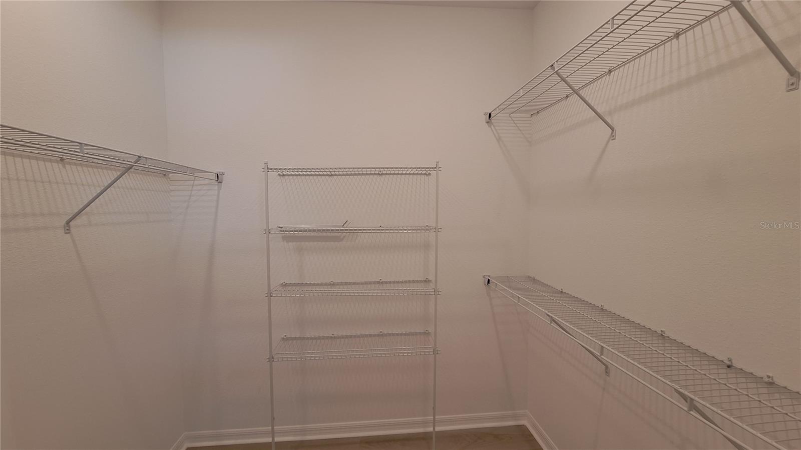 LANDINGS AT LIVE OAK LAKE - Residential Lease