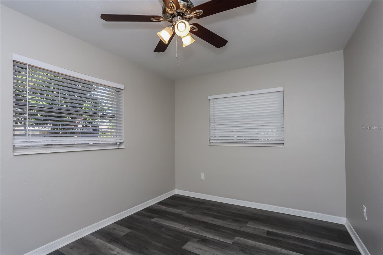 POINT TERRACE SUB - Residential Lease