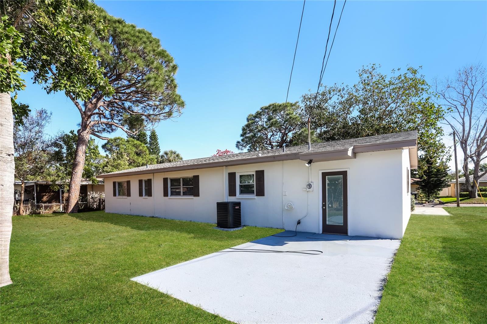POINT TERRACE SUB - Residential Lease