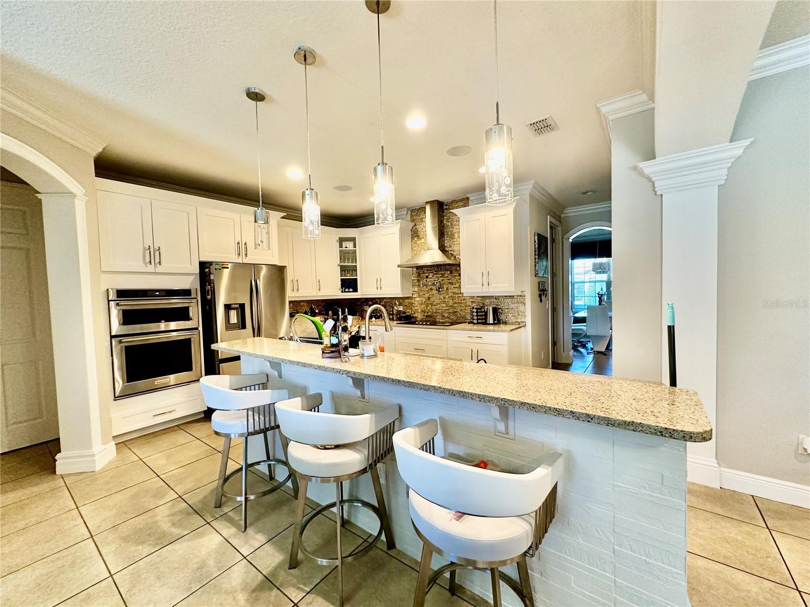 LAKESIDE ESTATES - Residential