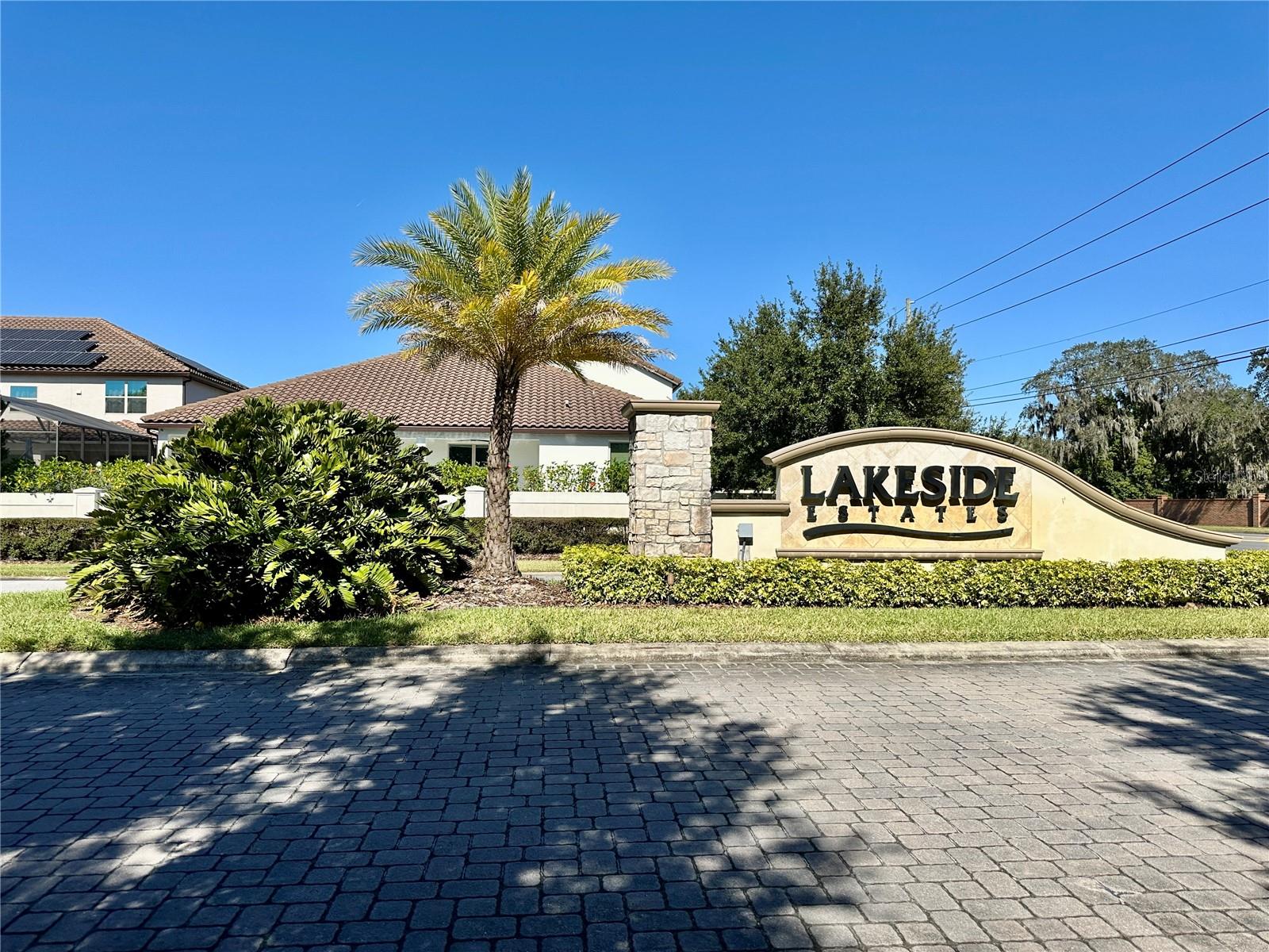 LAKESIDE ESTATES - Residential