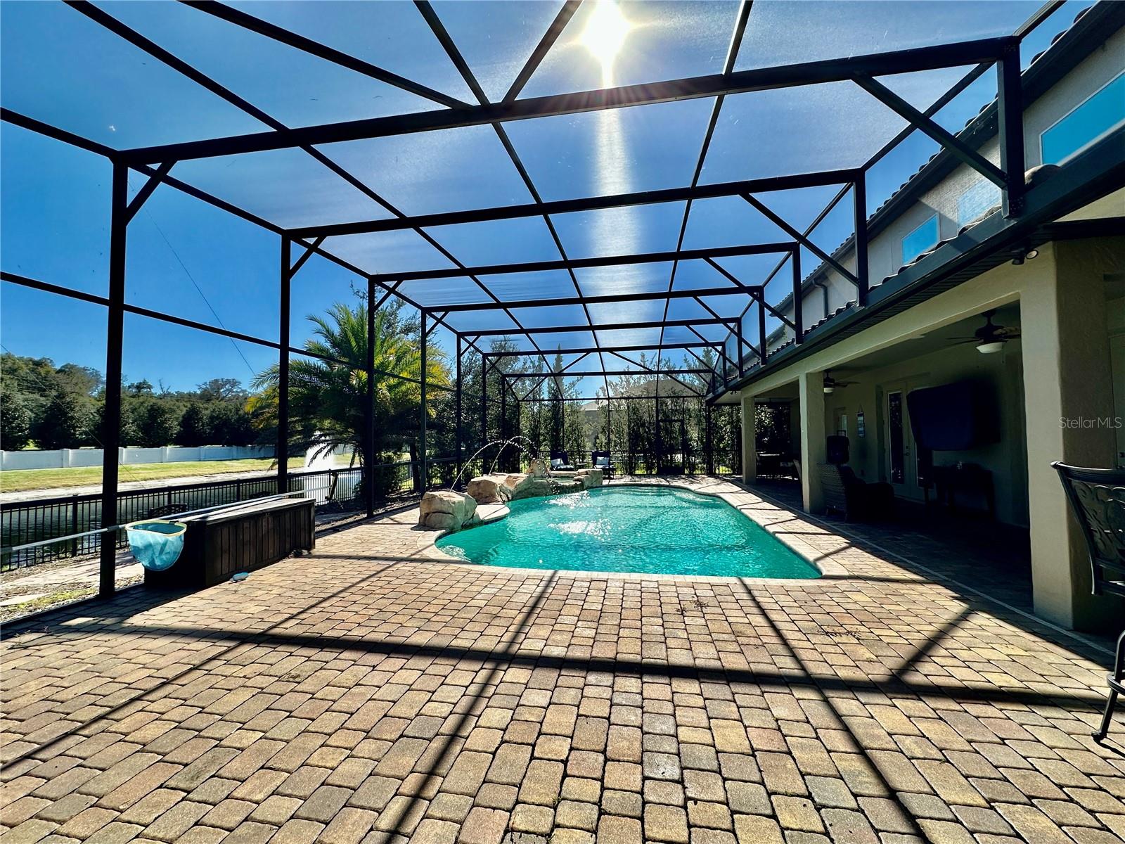 LAKESIDE ESTATES - Residential