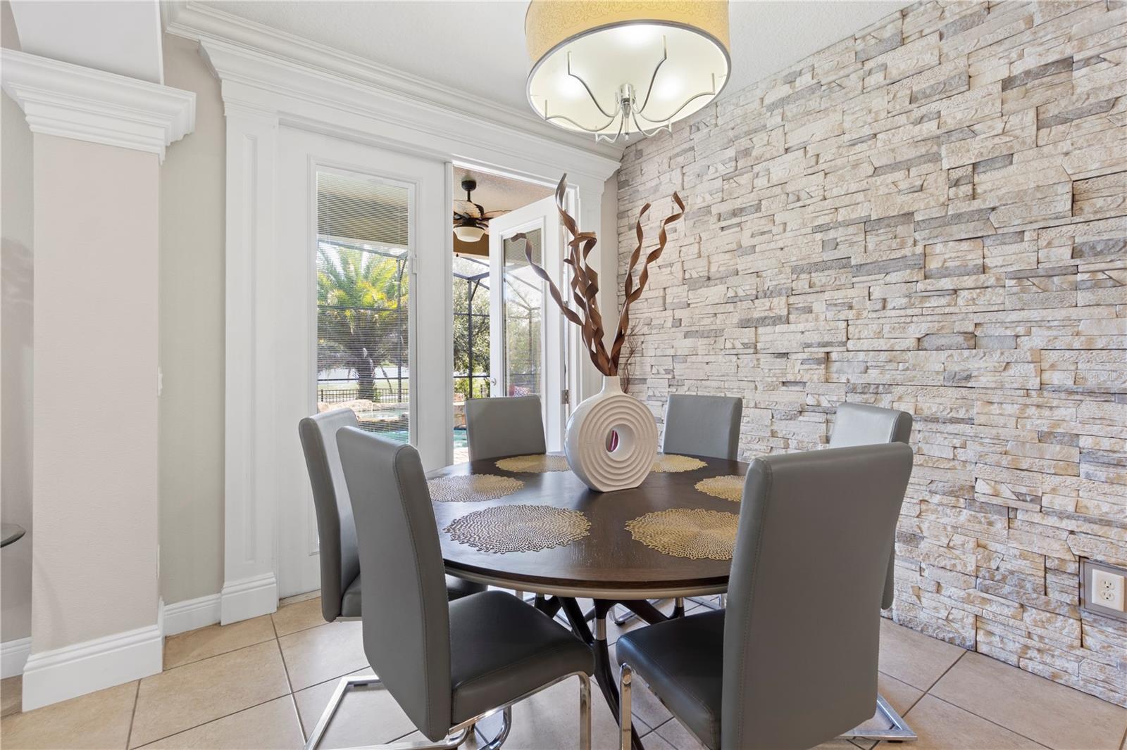 LAKESIDE ESTATES - Residential