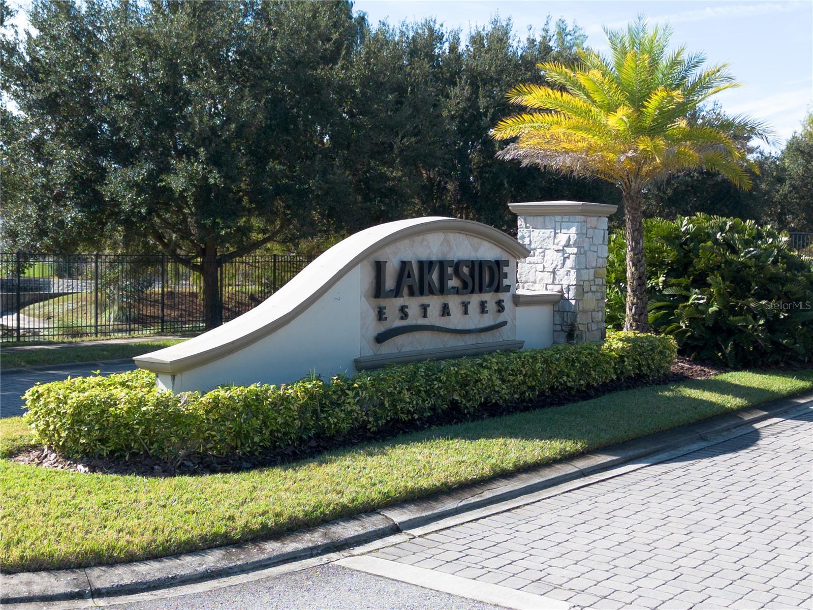 LAKESIDE ESTATES - Residential