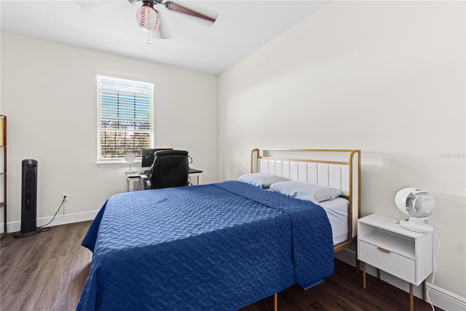 LAKESIDE ESTATES - Residential