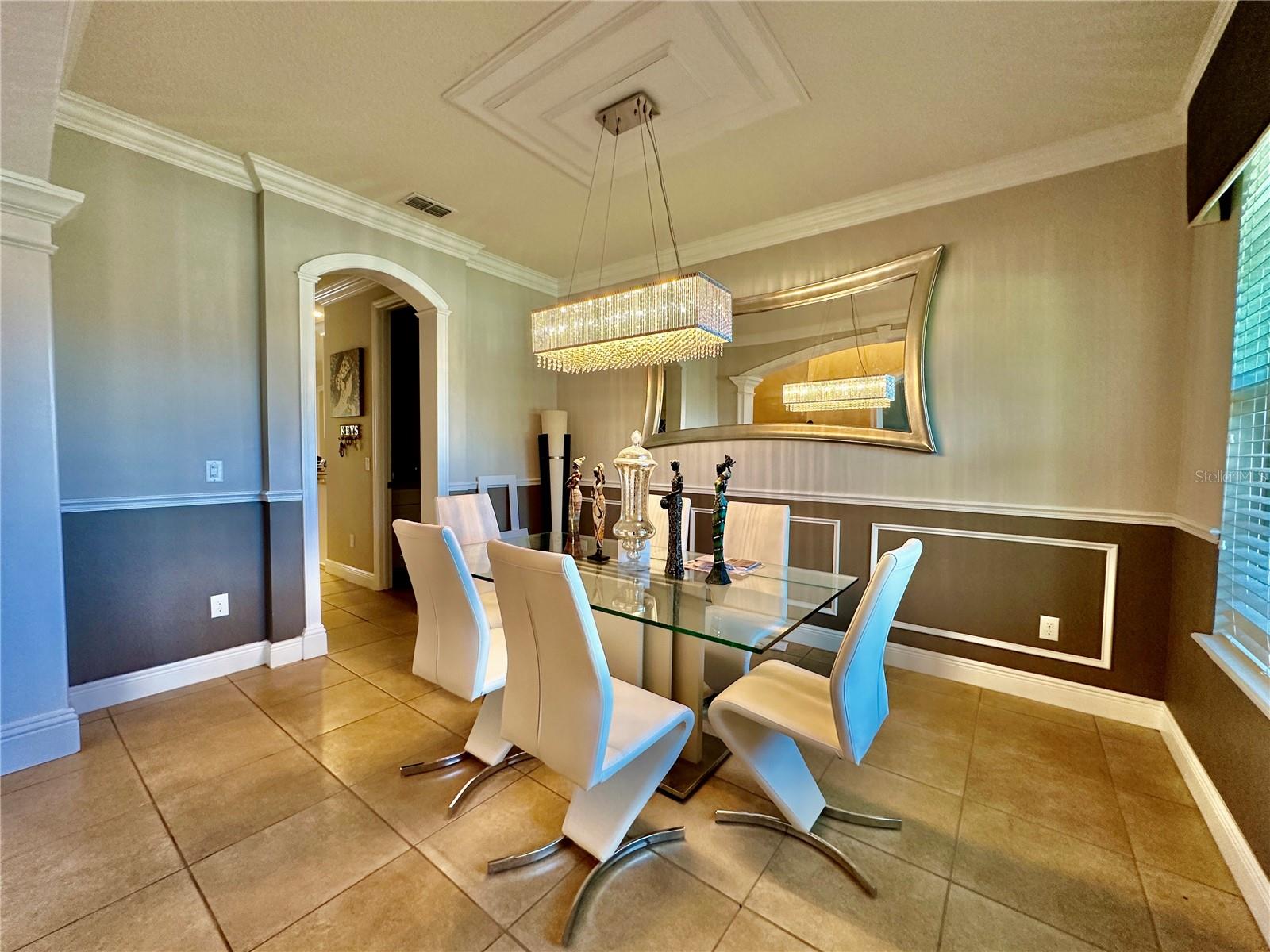 LAKESIDE ESTATES - Residential