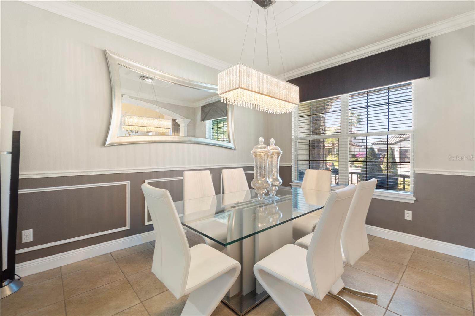 LAKESIDE ESTATES - Residential