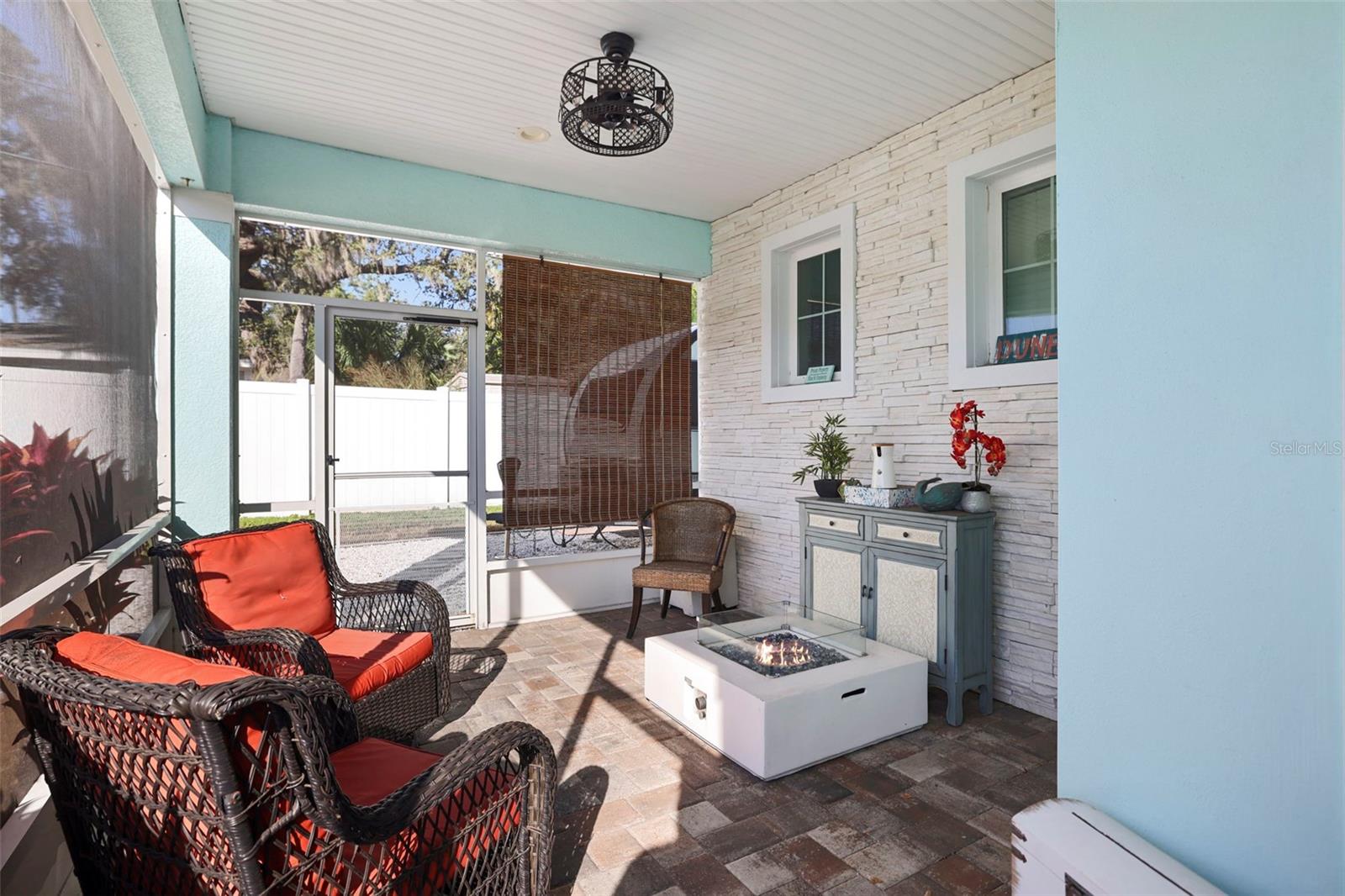 BREEZY ACRES PARK - Residential