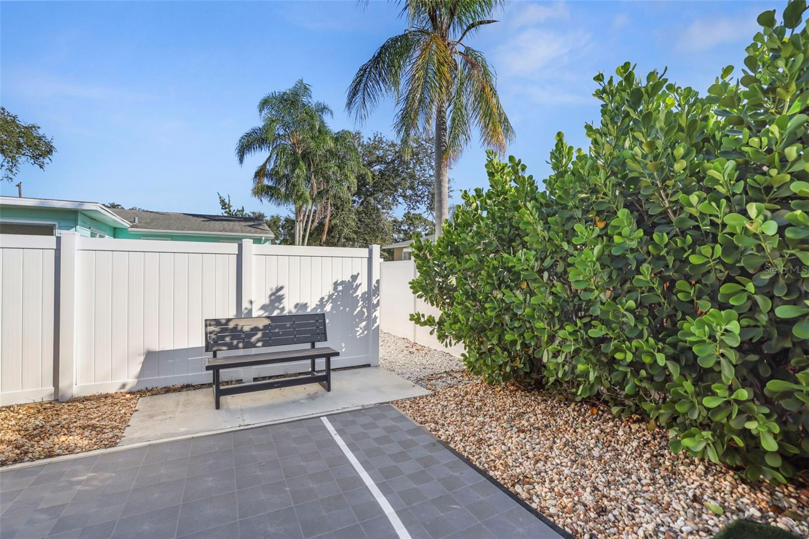 BREEZY ACRES PARK - Residential