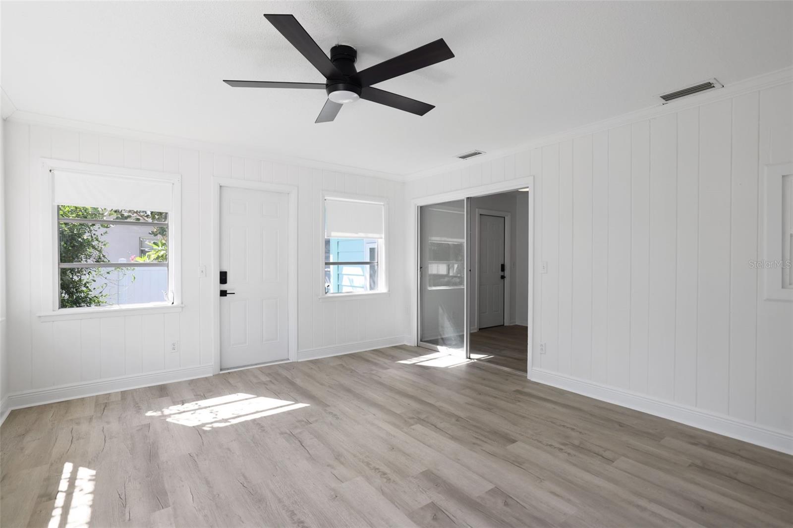 BREEZY ACRES PARK - Residential