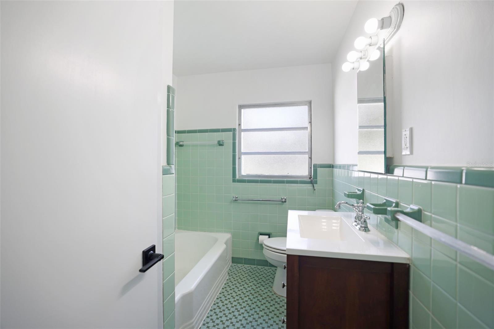 BREEZY ACRES PARK - Residential