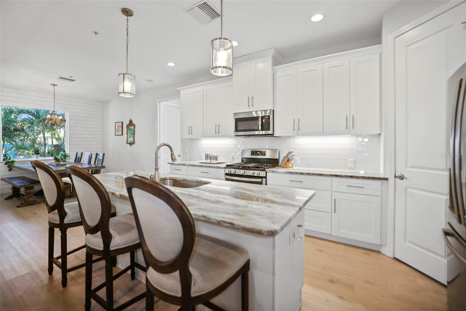 BREEZY ACRES PARK - Residential