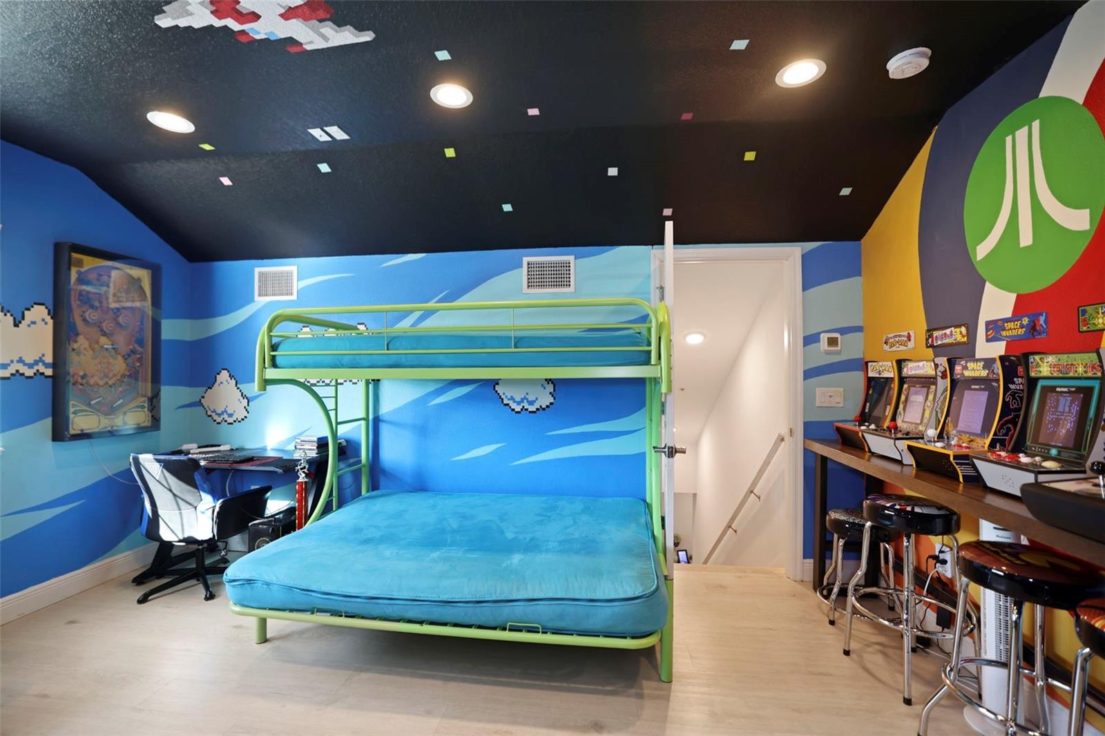 BREEZY ACRES PARK - Residential