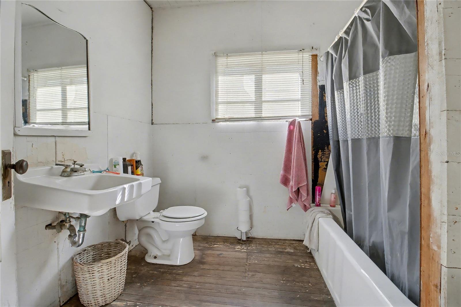 UNICORPORATED - Residential