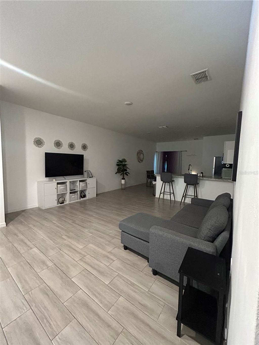 Photo of 699 W Kaley Street, Orlando, FL 32805 (MLS # O6422549)