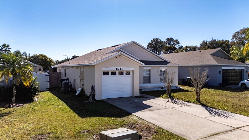 Photo of 2044 Donegan Place, Orlando, FL 32826 (MLS # S5141420)