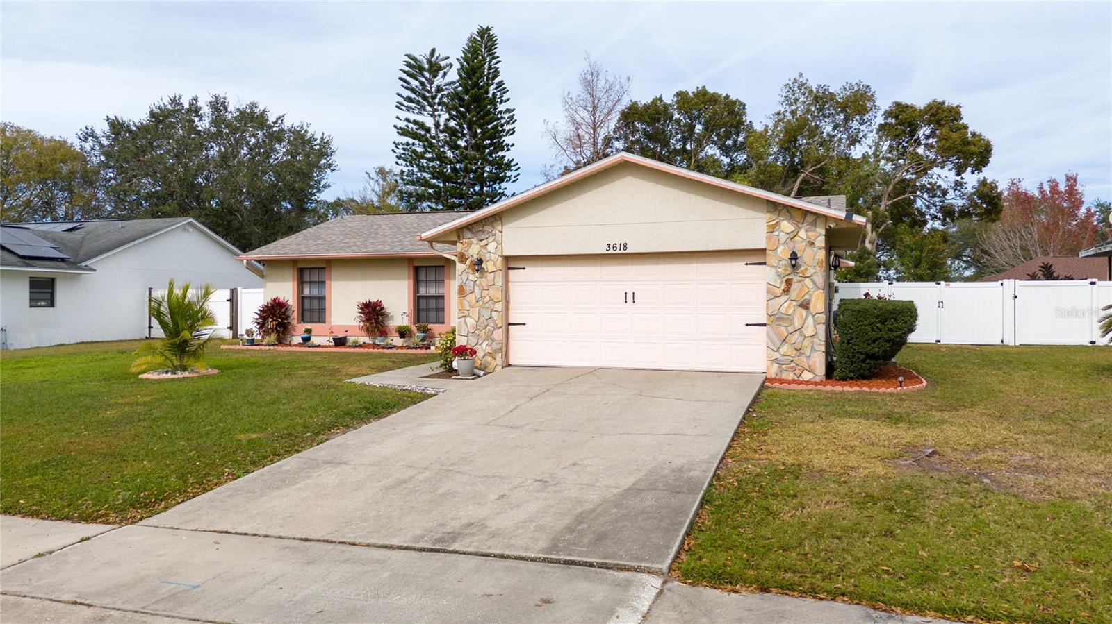 3618 WILLOW LAKE COURT
