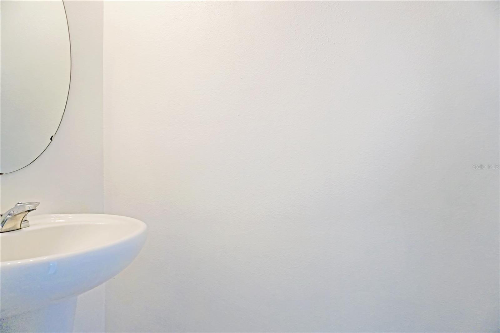 LAKE BLUFF/TOWN CENTER EAST-PH - Residential Lease