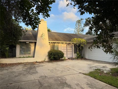 Photo of 10189 133rd Court, Seminole, FL 33776 (MLS # TB8434109)