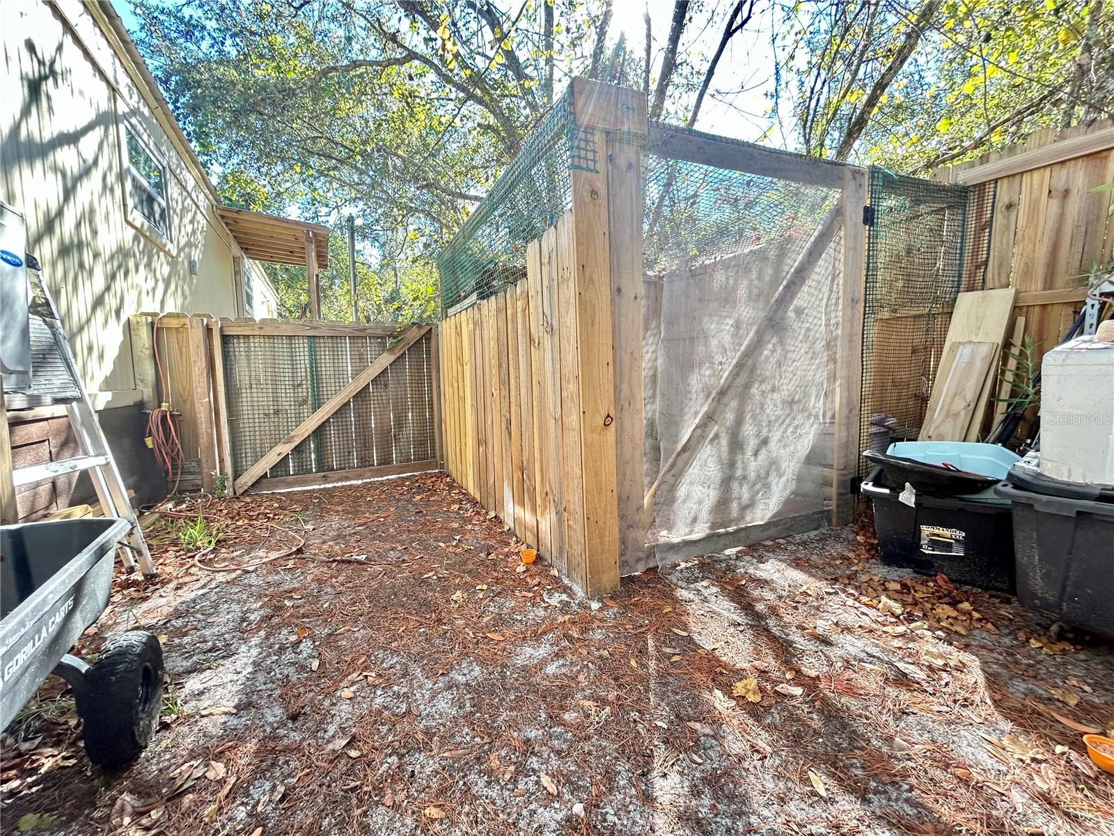 MOON LAKE ESTATES - Residential