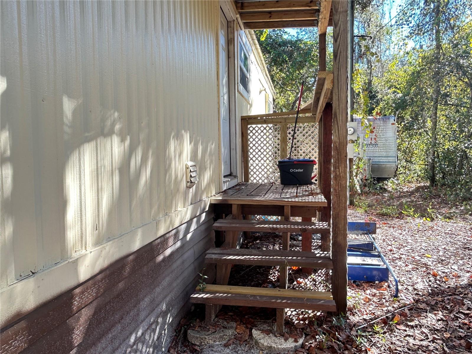 MOON LAKE ESTATES - Residential