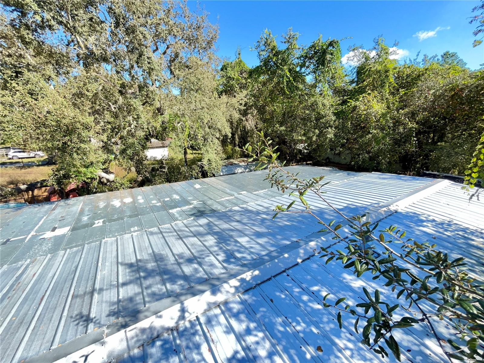 MOON LAKE ESTATES - Residential