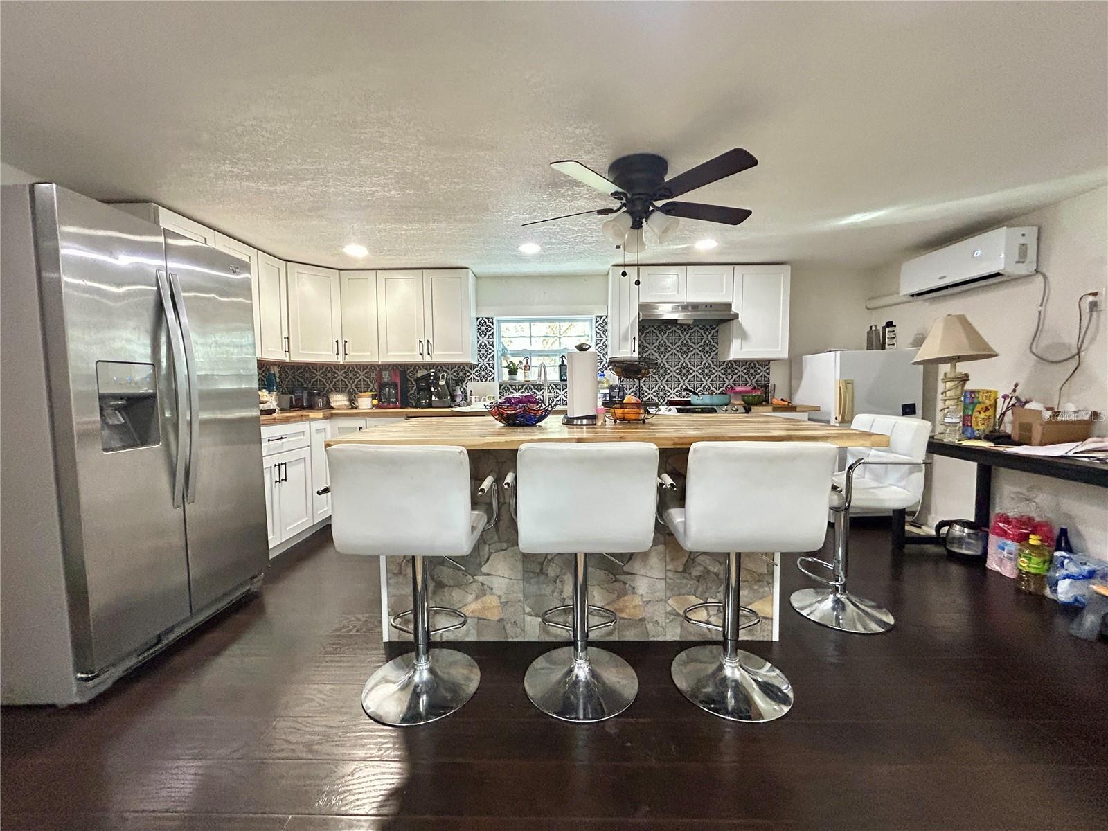 MOON LAKE ESTATES - Residential