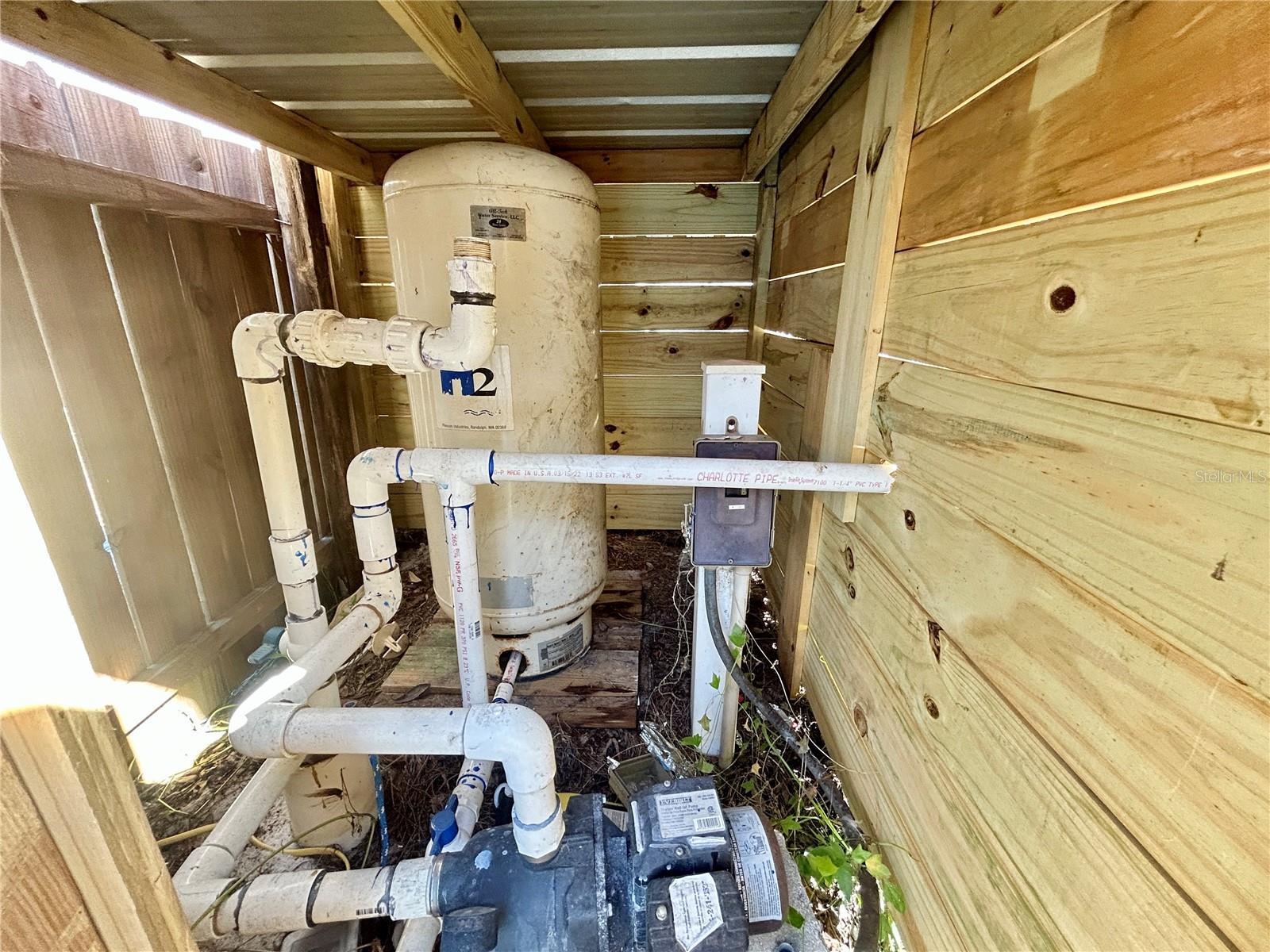 MOON LAKE ESTATES - Residential