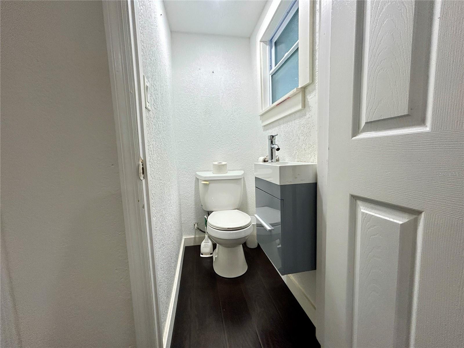 MOON LAKE ESTATES - Residential