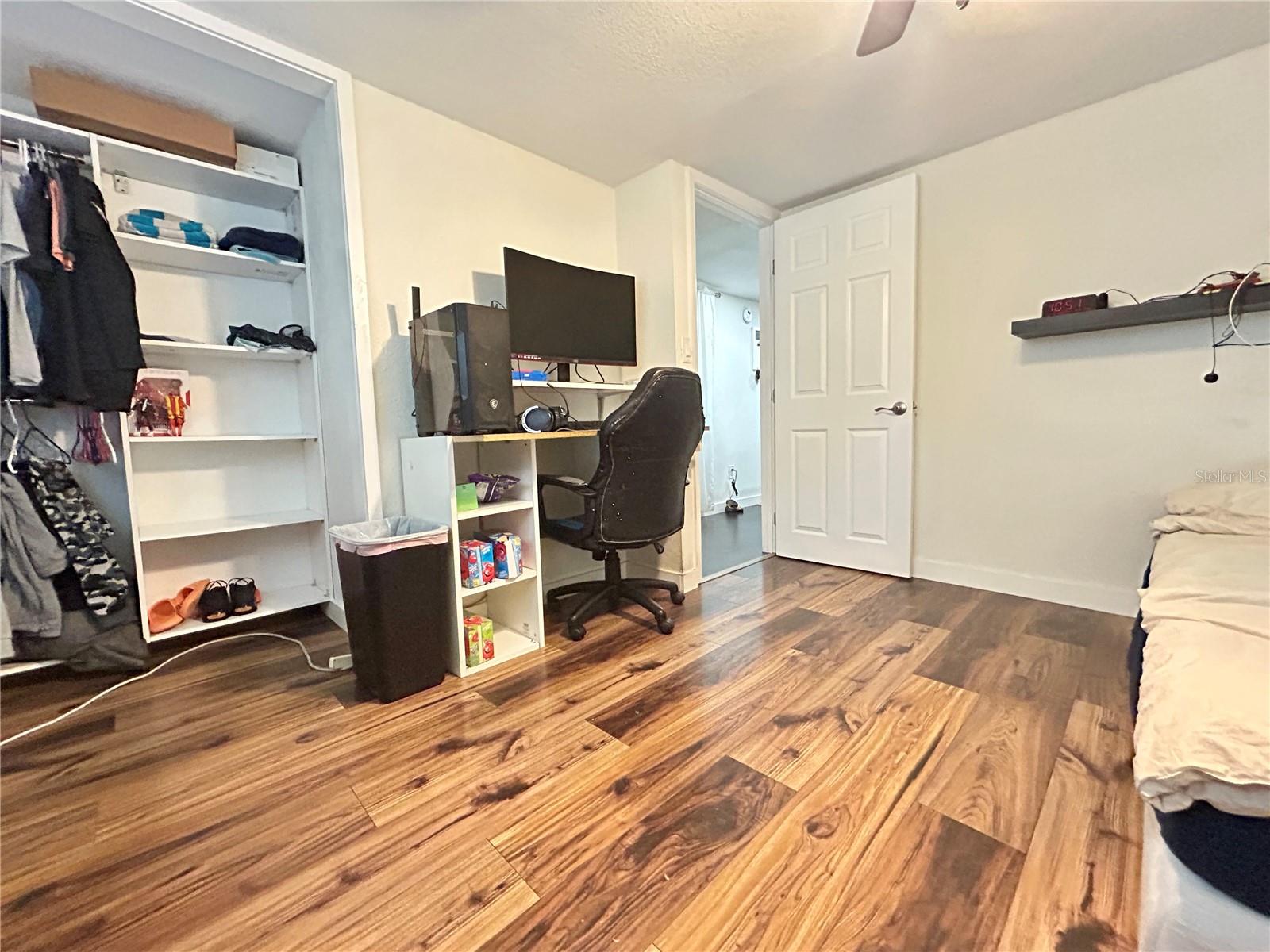 MOON LAKE ESTATES - Residential