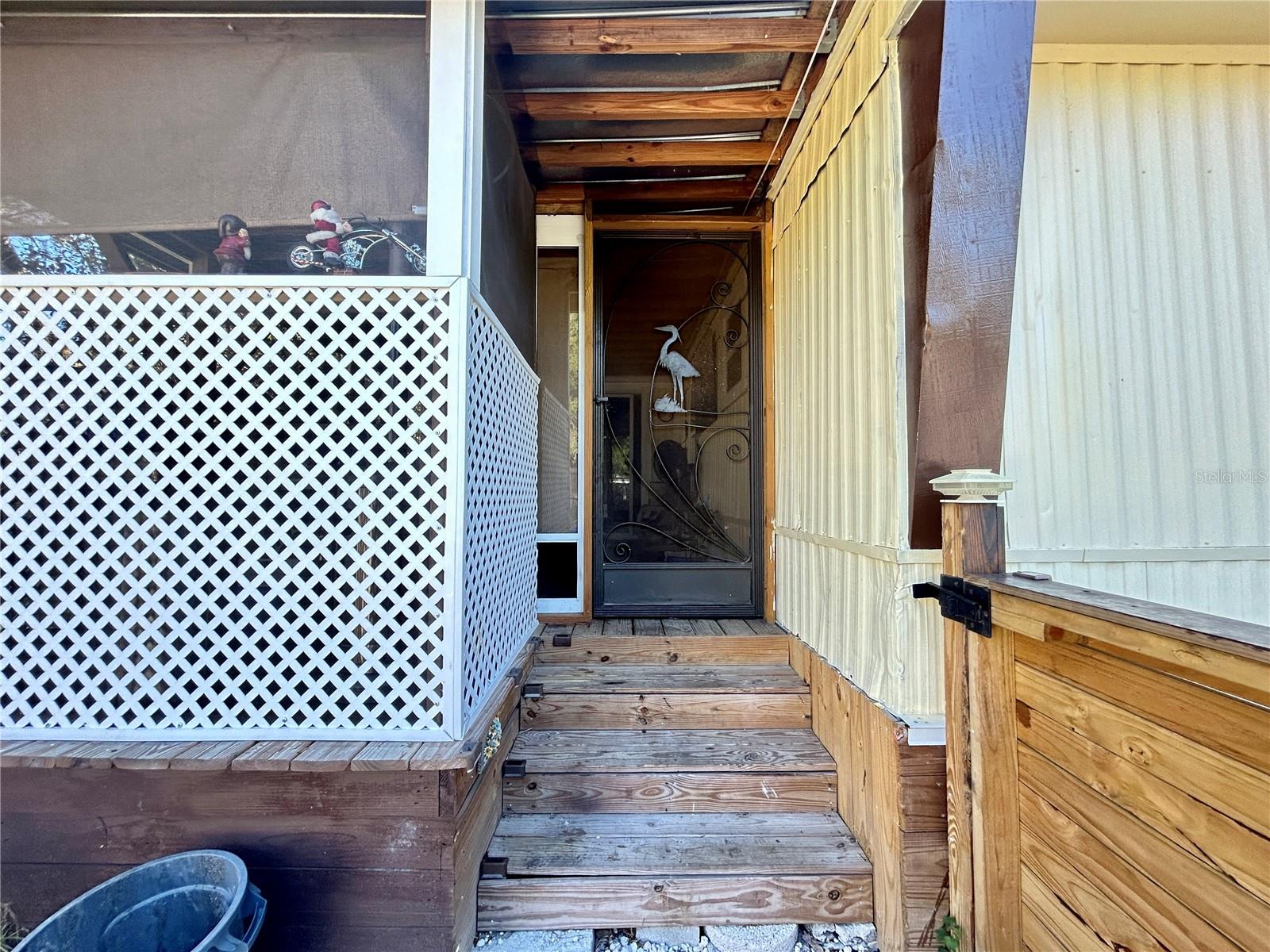 MOON LAKE ESTATES - Residential