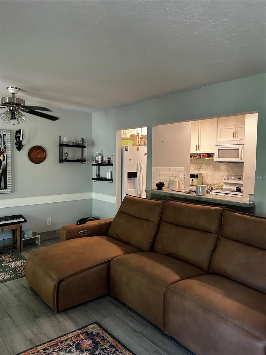 130 JASMINE WOODS COURT 6D