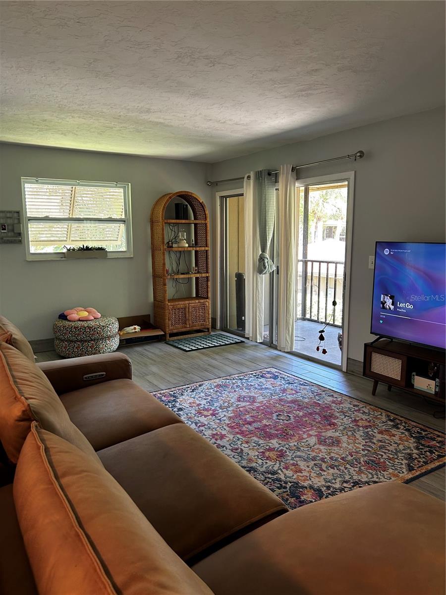 130 JASMINE WOODS COURT 6D