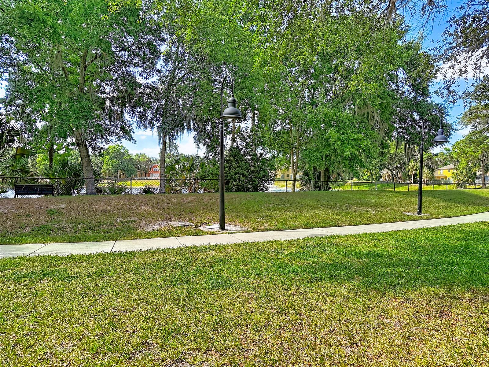 MAGNOLIA CLUB - Residential