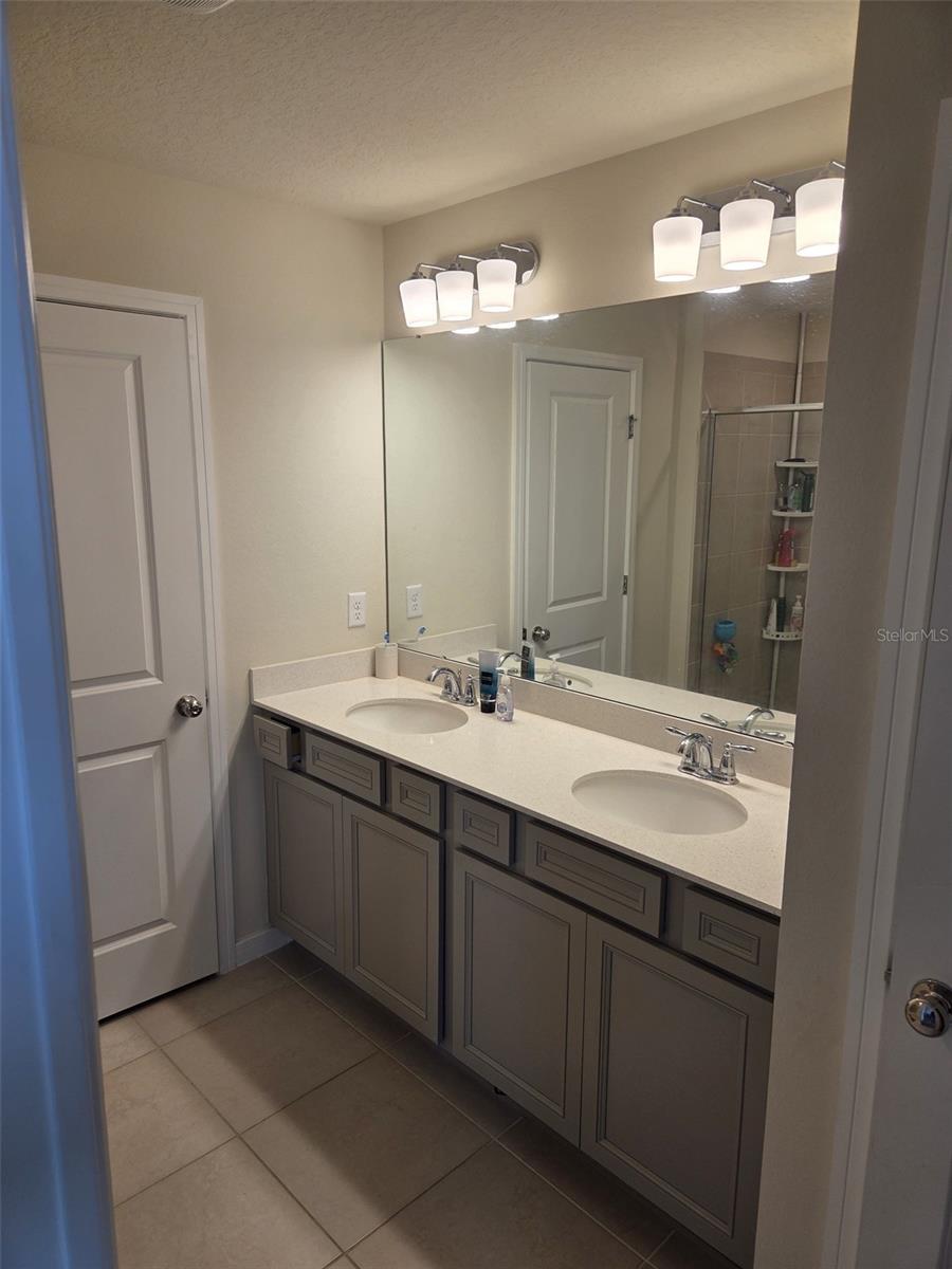 PINEWOOD RESERVE PH 3 - Residential Lease